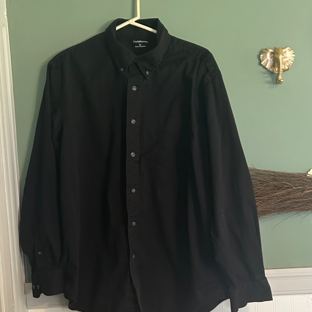 Croft & Barrow Men's Dark Casual Button Down Shirt